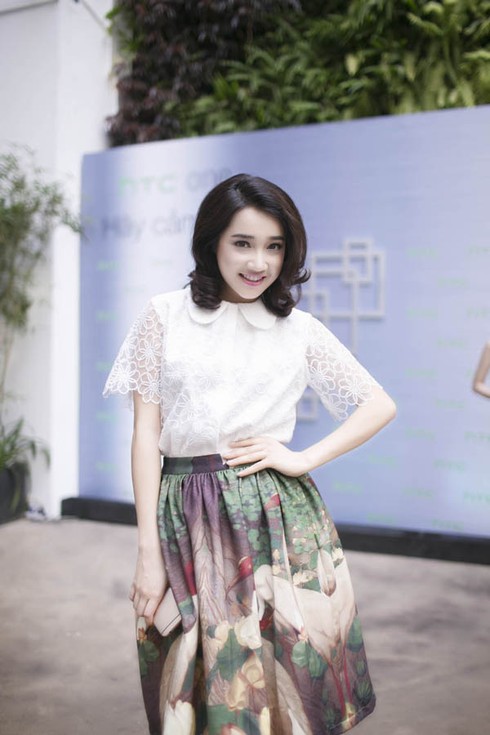 Nhã Phương xinh đẹp sau 1 tháng đóng phim ở Hàn Quốc - ảnh 4